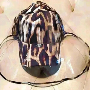 Chic Tweak Cap with removable shield